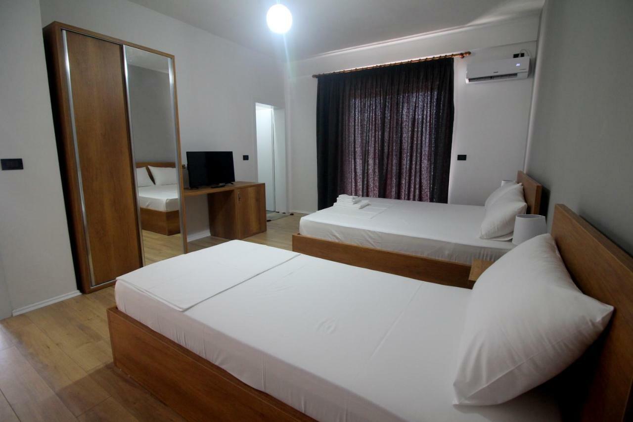 Hill'S Residence Sarandë 外观 照片
