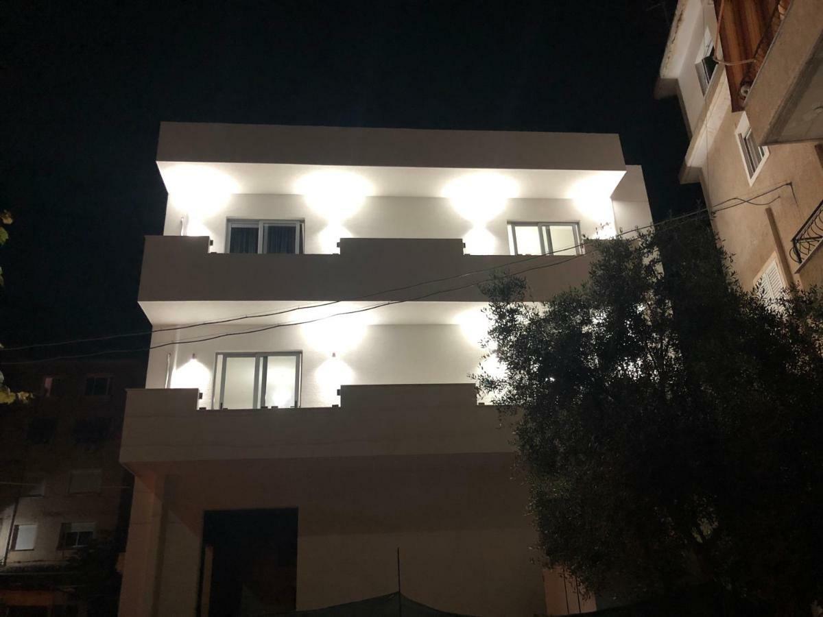 Hill'S Residence Sarandë 外观 照片