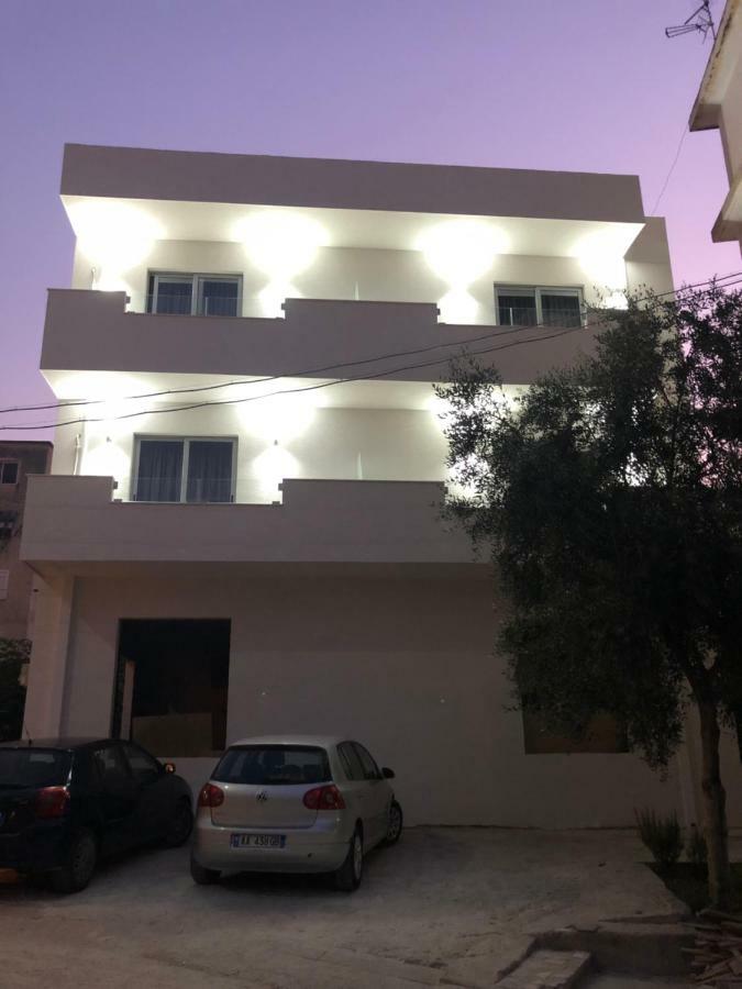 Hill'S Residence Sarandë 外观 照片